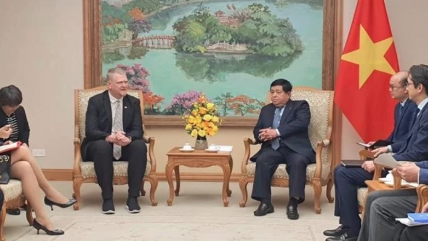 Deputy PM receives Vice President of Wanek Furniture